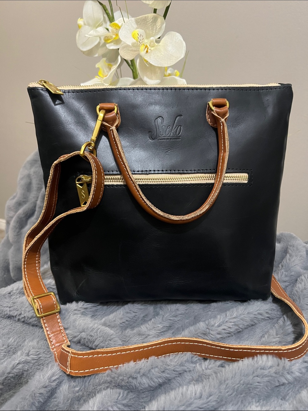 Sseko Black Crossbody Tote with Brown Trim and Gold Hardware EUC retail $168